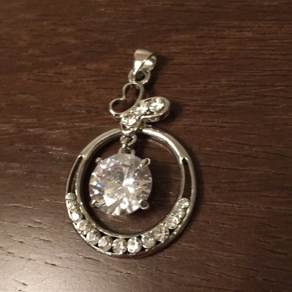 💎SALE💎 butterfly diamond charm